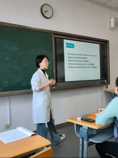Studijní pobyt v Číně na Tianjin University of Traditional Chinese Medicine Škola Čínské Medicíny Brno Tradiční Čínska Medicína Česká Republika