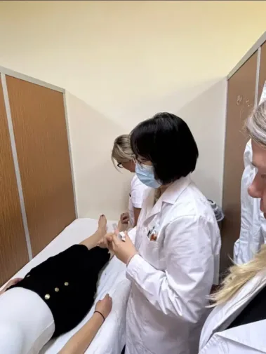 Studijní pobyt v Číně na Tianjin University of Traditional Chinese Medicine Škola Čínské Medicíny Brno Tradiční Čínska Medicína Česká Republika